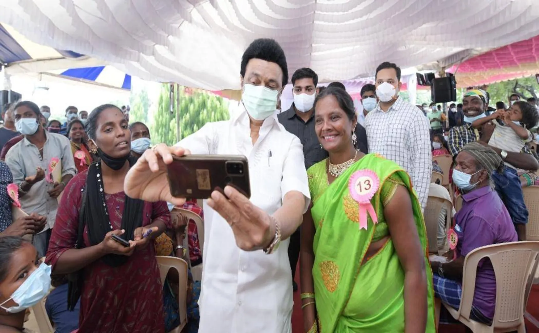 The Chief Minister of Tamil Nadu who provided government welfare assistance to people belonging to the narcissist and the dark race! (Pictures)